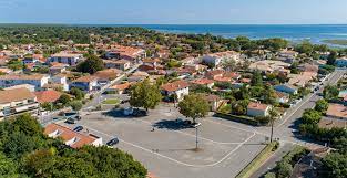 Arès